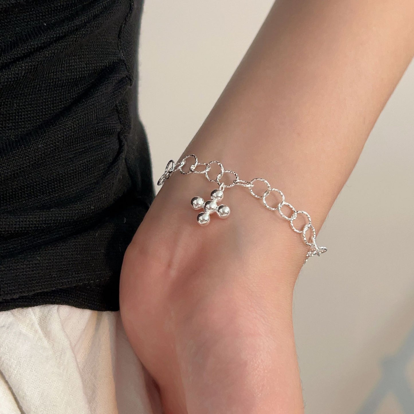 high-end cold wind hand ornament S925 silver cross bracelet